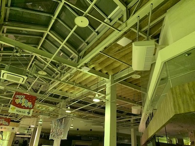 41.モール広場雨受け皿設置