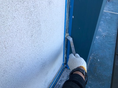 7.パラペットコーキング作業