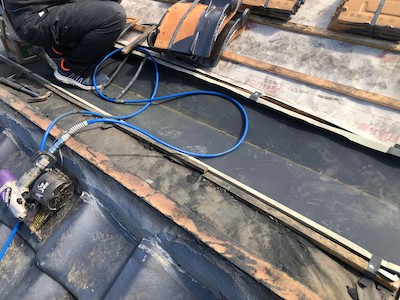 10.谷板金交換工事