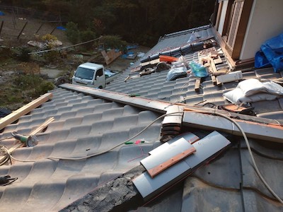 27.瓦葺き直し工事