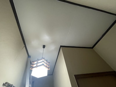 11.階段天井修繕