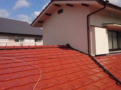筑紫野市　K様邸　雨漏り調査・修理工事事例　既存のフレンチ瓦から低勾配用洋風瓦へ片面葺替え工事