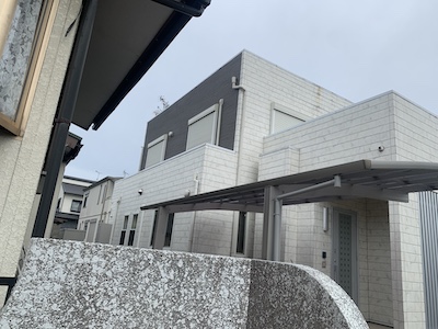 福岡県筑後市 M様邸　外壁と防水シートの不良での雨漏り修理　シーリングレスサイディング張り替え