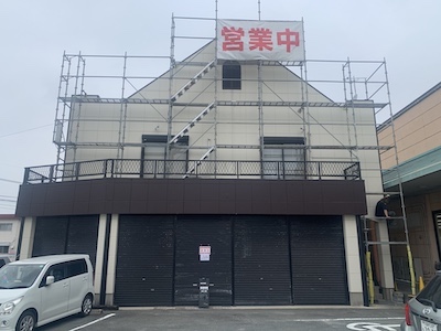 柳川市　台風による雨漏り被害。瓦をメインとした屋根修理工事を実施。トップライトの銅板を交換。